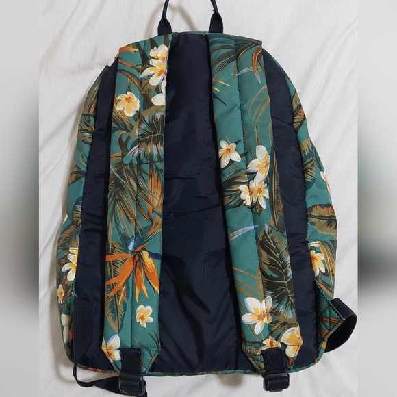 DaKine 365 21L Backpack Emerald Tropic - Picture 3 of 5